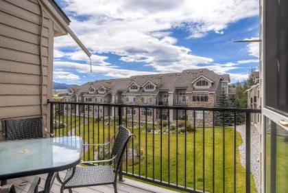 three Bedroom Spacious Condo 206 at Bay Club Frisco Colorado