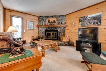 Four-Bedroom House at Red Feather with Sauna - image 5