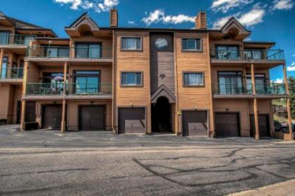 Lake Forest Hillside - image 2