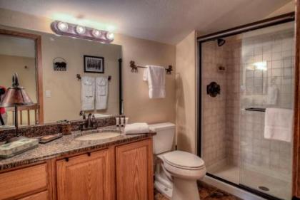 Lake Forest Hillside - image 4