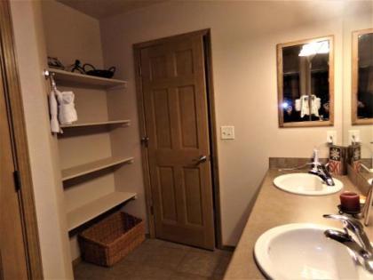 TLDA Tarn Landing 1 bed 1 loft 3 bathrooms - image 3