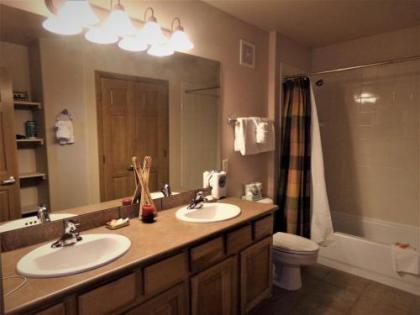 TLDA Tarn Landing 1 bed 1 loft 3 bathrooms - image 4