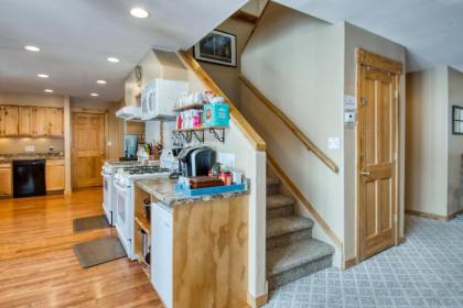 Rocky Mountain Outpost Home 8 Bedrooms Dog Friendly - image 8