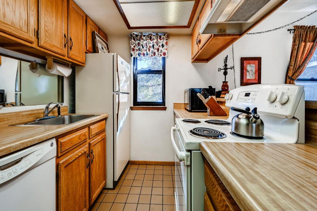 Mountainside D177 - image 7