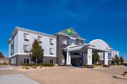Holiday Inn Express  Suites Pittsburg an IHG Hotel