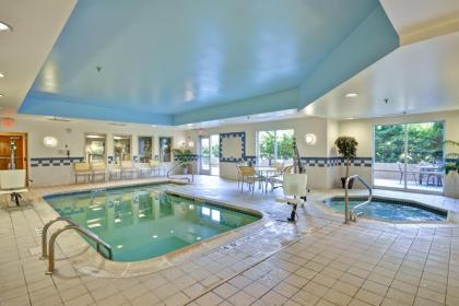 Fairfield Inn and Suites by Marriott Birmingham Fultondale / I-65 - image 12