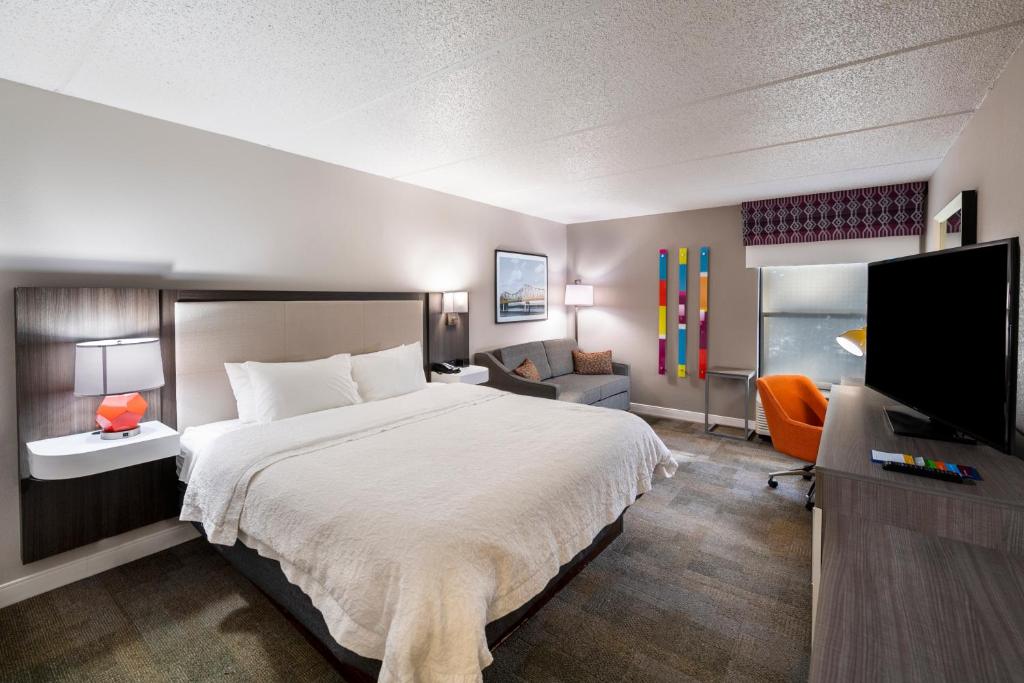 Hampton Inn Gainesville - image 2