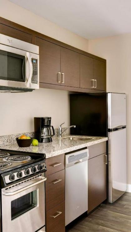 TownePlace Suites by Marriott Gainesville - image 3