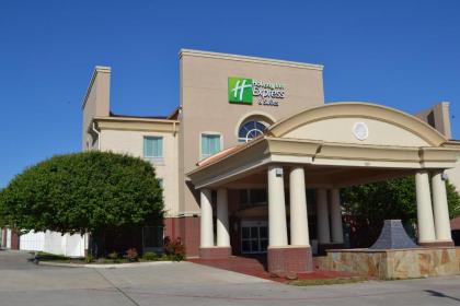 Holiday Inn Express Hotel  Suites Gainesville an IHG Hotel Gainesville