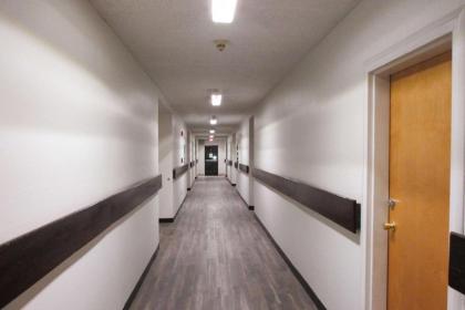 Econo Lodge Gallup - image 2