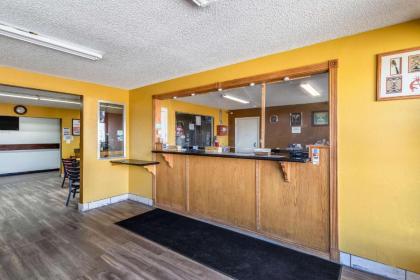 Econo Lodge Gallup - image 4