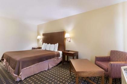 Travelodge by Wyndham Gallup - image 12