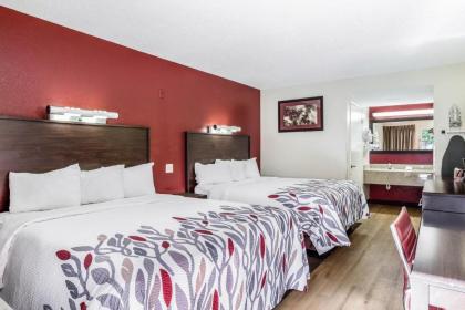 Red Roof Inn Gallup - image 5