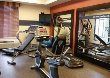 Hampton Inn & Suites Gallup - image 7