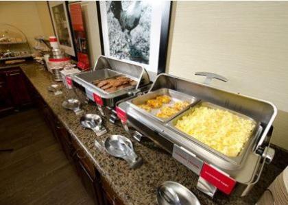 Hampton Inn & Suites Gallup - image 8