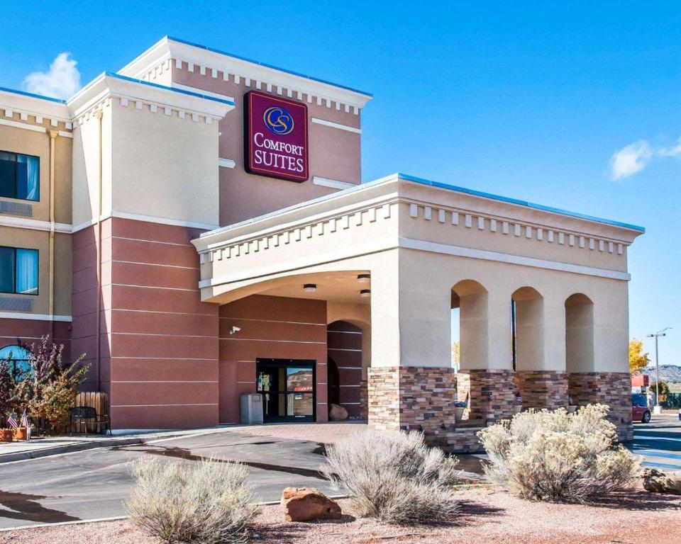 Comfort Suites Gallup East Route 66 and I-40 - main image