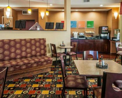 Comfort Suites Gallup East Route 66 and I-40 - image 2