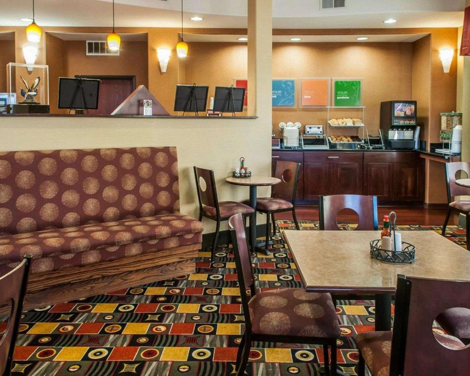 Comfort Suites Gallup East Route 66 and I-40 - image 2