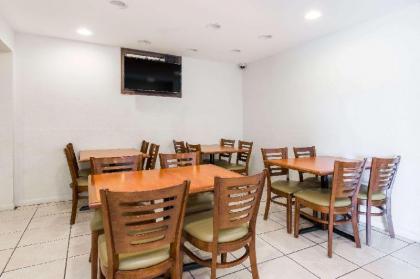 Knights Inn & Suites Gallup - image 15