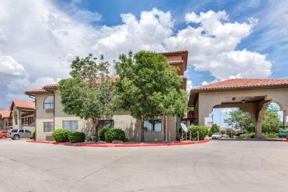 Quality Inn & Suites Gallup I-40 Exit 20 - image 4