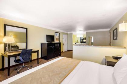 Quality Inn & Suites Gallup I-40 Exit 20 - image 6
