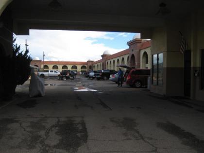 Royal Holiday Motel - image 5