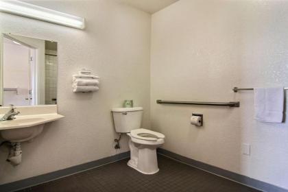 Motel 6-Gallup NM - image 14