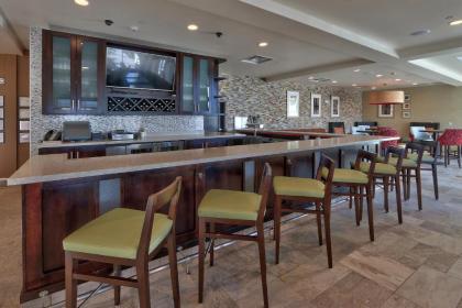 Hilton Garden Inn Gallup - image 9