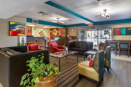 Best Western Plus Gallup Inn & Suites - image 11