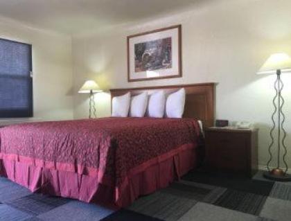 Knights Inn Gallup Near University of New Mexico - image 7