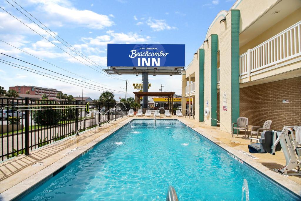Beachcomber Inn by The Beach - main image