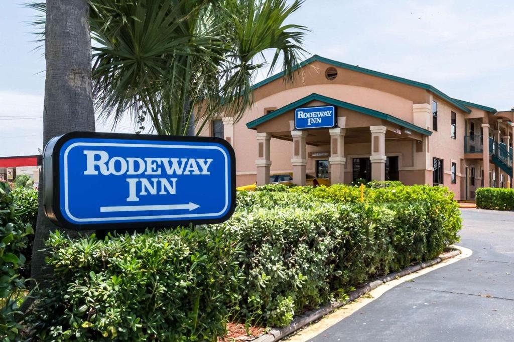 Rodeway Inn - Galveston - main image