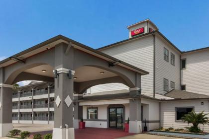 Red Roof Inn PLUS + Galveston   Beachfront