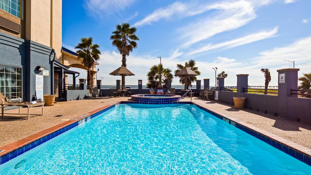 Galveston Beach Hotel - image 3