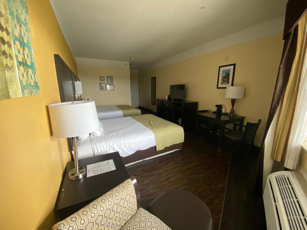 Galveston Beach Hotel - image 5