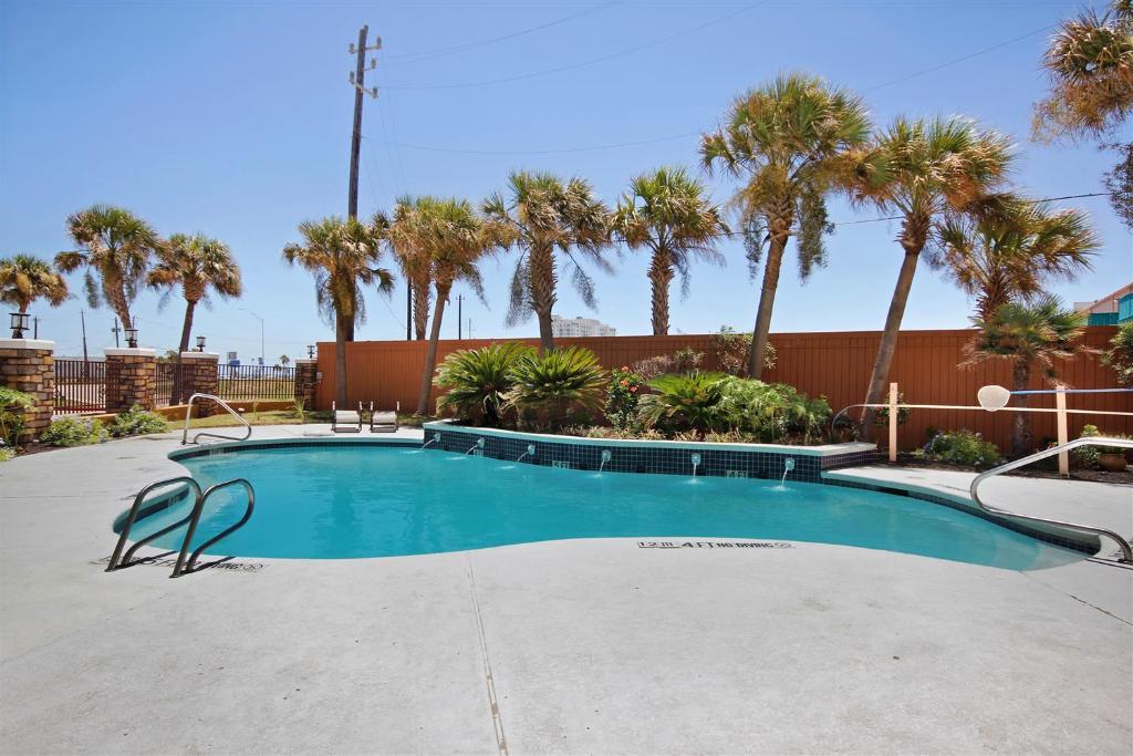 Best Western Plus Seawall Inn & Suites by the Beach - image 2