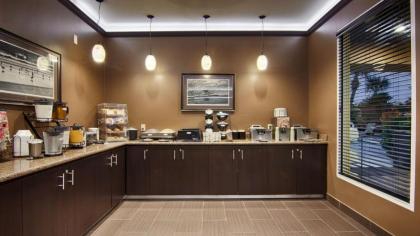 Best Western Plus Seawall Inn & Suites by the Beach - image 5