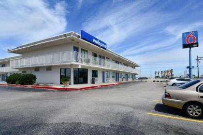 Motel 6-Galveston TX - image 5