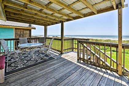 Galveston Beach House with Private Deck and Gulf Views Texas