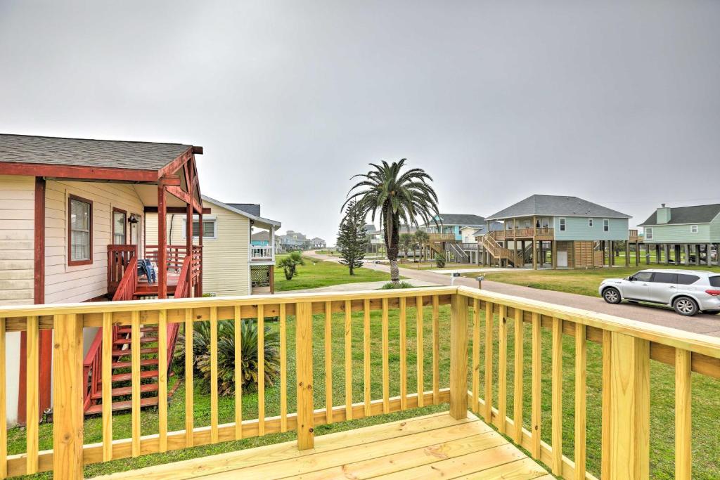 Upscale Galveston Cottage with Wraparound Deck! - image 5