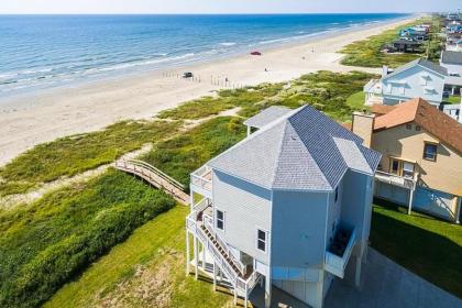 New Listing Gulf Front Oasis with Beach Boardwalk home Texas