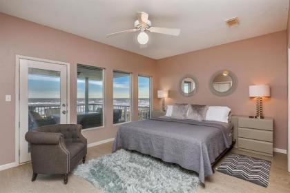 Beachfront Beauty - image 3