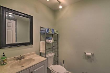 Revamped Home about 2 Mi to Galveston Seawall! - image 3