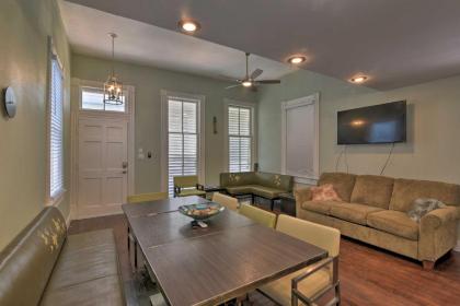 Revamped Home about 2 Mi to Galveston Seawall! - image 4