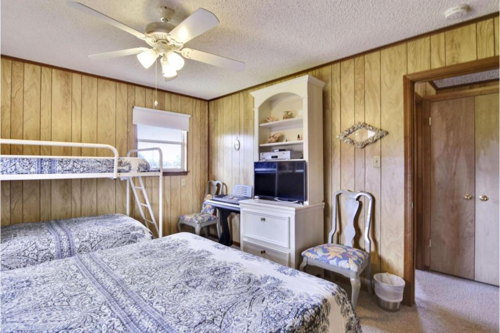 Harry's Hideaway by Ryson Vacation Rentals - image 4