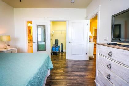 Beautiful two-bedroom with bay views in the lovely Pointe West Resort - image 4