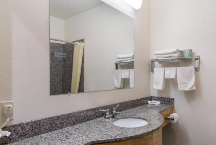 Budget Inn Ganado - image 4