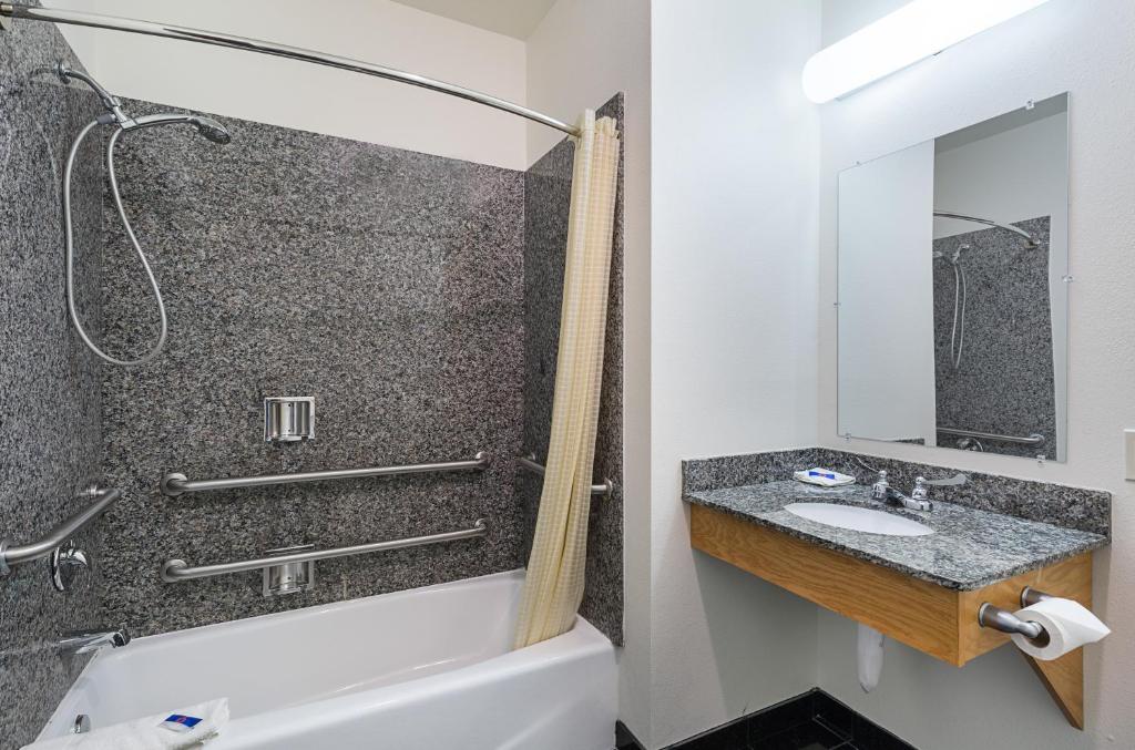 Budget Inn Ganado - image 5