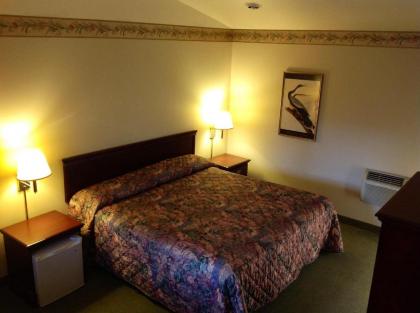 Humboldt Redwoods Inn - image 6