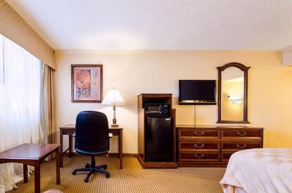 Clarion Inn Garden City - image 6